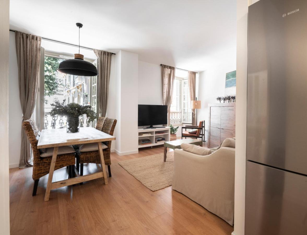 Apartamento De Lujo En Plaza Del Teatro Lägenhet Málaga Exteriör bild